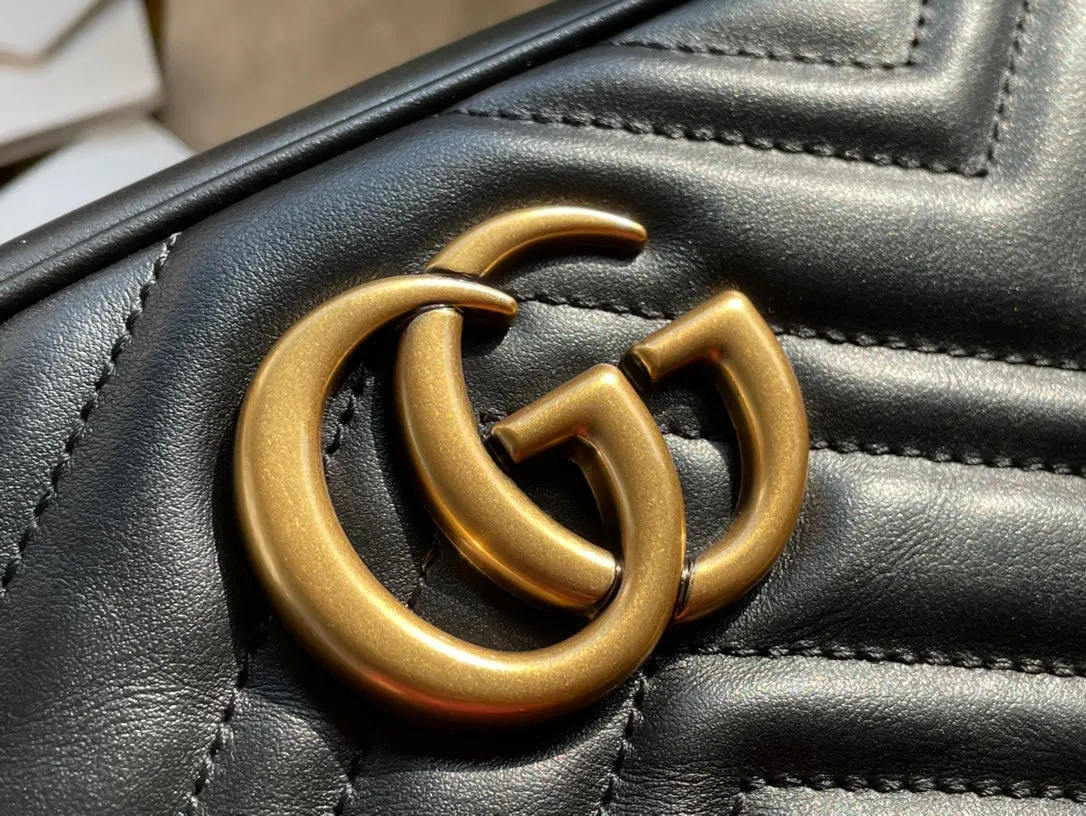 Gucci GG Marmont Small Matelasse Shoulder Bag